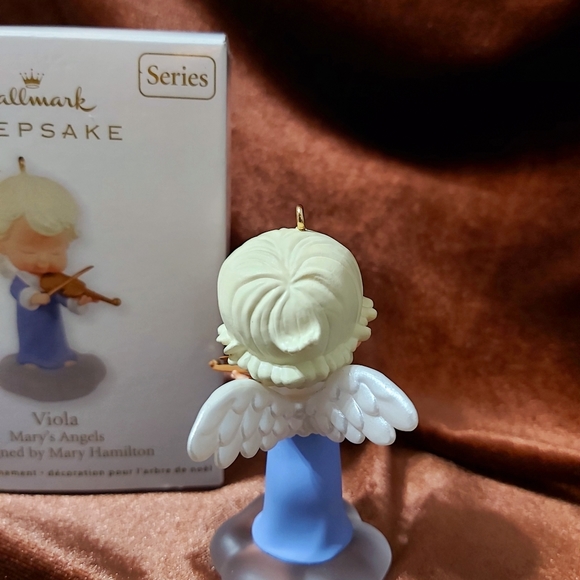 Hallmark Collectable ornament Viola - Picture 4 of 6